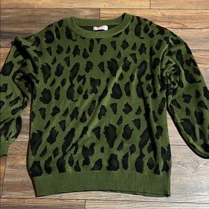 Women’s Green print sweater